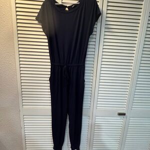 NWOT- Amazon brand Elegant Jumpsuit Medium